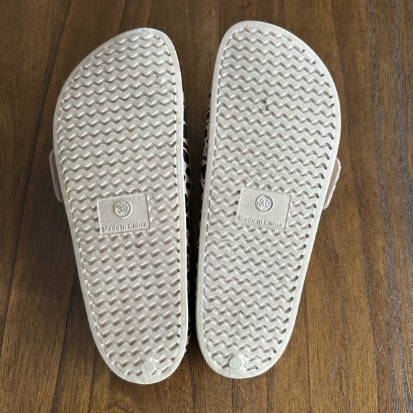 Chinese Laundry Leopard Slides - Size 39 - Picture 5 of 5